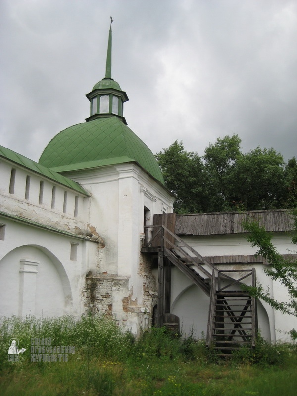 Спасо-Преображенский монастырь в городе Новгород-Северский (XI век) фото 22