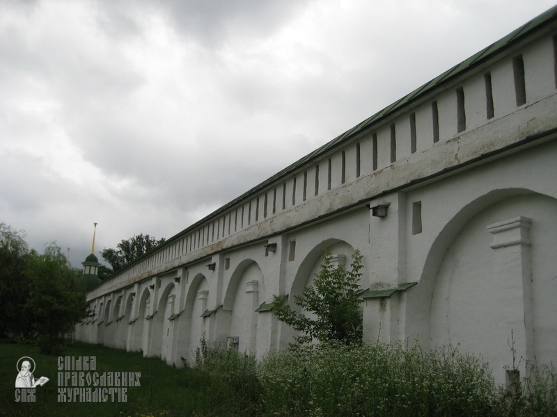 Спасо-Преображенский монастырь в городе Новгород-Северский (XI век) фото 6