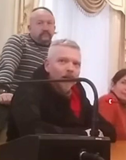 Це наша земля! – «активісти» знову погрожують знести Десятинну церкву фото 1