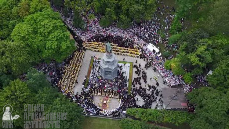 Крестный ход Украинской Православной Церкви – 2018 (ОНЛАЙН) фото 11