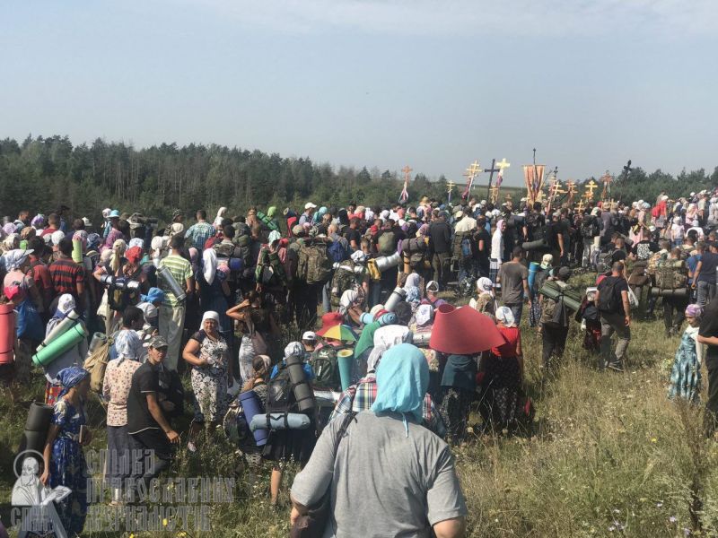 Завершение крестного хода из Каменца-Подольского в Почаев (ОНЛАЙН) фото 8