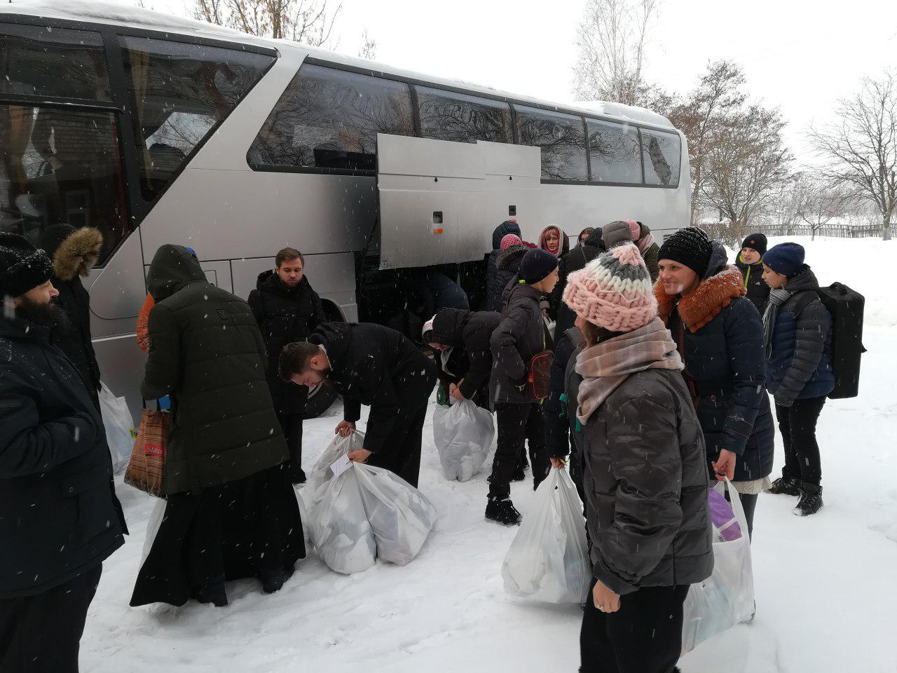 Рождественская радость с доставкой в дом престарелых фото 1