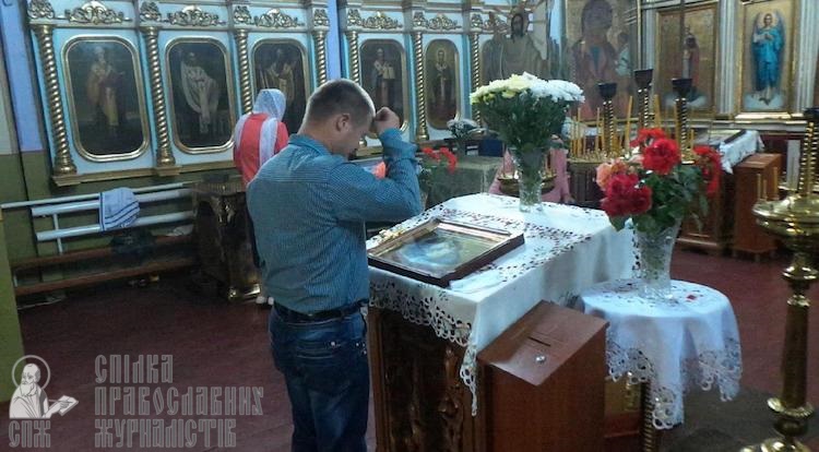 «Солнечный» пономарь в полесском храме фото 3