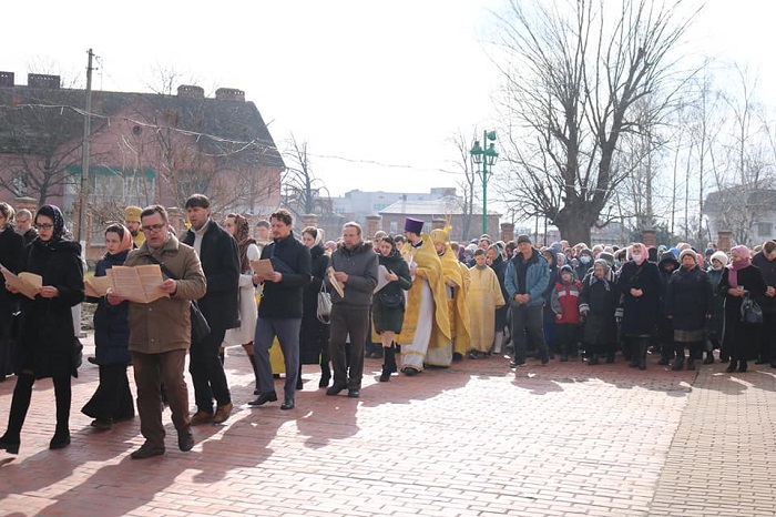 В Сумах, Кременчуге и Белой Церкви УПЦ провела епархиальные крестные ходы фото 3