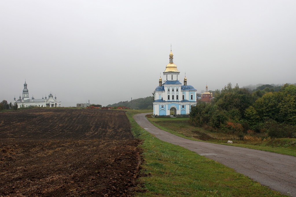 ТОП-10 украинских монастырей, удаленных от больших городов фото 4