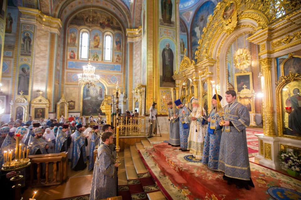 Цікава соціологія або Чому підтримка ПЦУ зростає, а молитися нікому фото 5