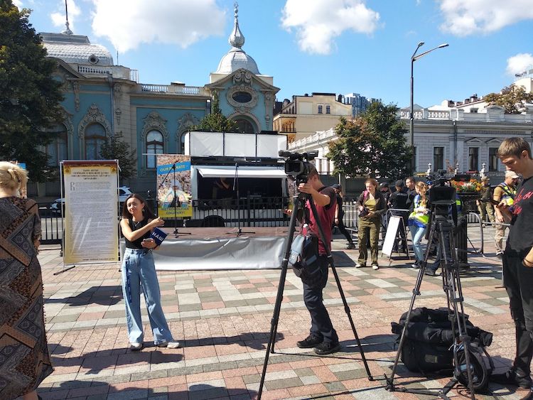 Приезд патриарха Варфоломея и молитвенное стояние УПЦ: онлайн-трансляция фото 11