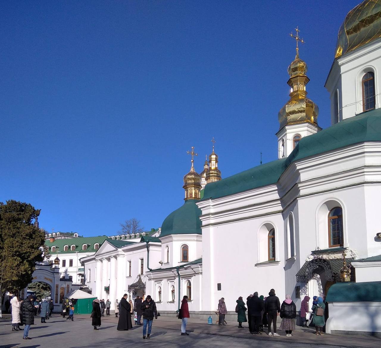 Стояння за Києво-Печерську лавру: онлайн-трансляція фото 11