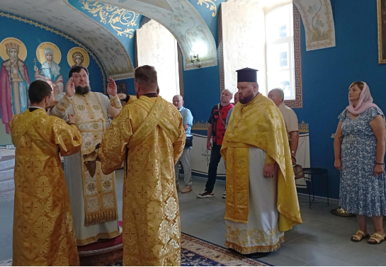 Golul răsunător: de ce bisericile Bisericii Ortodoxe a Ucrainei (BOaU) rămân fără enoriași фото 5