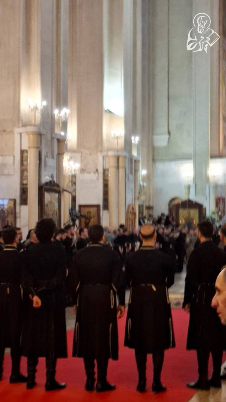 Похороны Патриарха Илии: онлайн-трансляция - фото 1