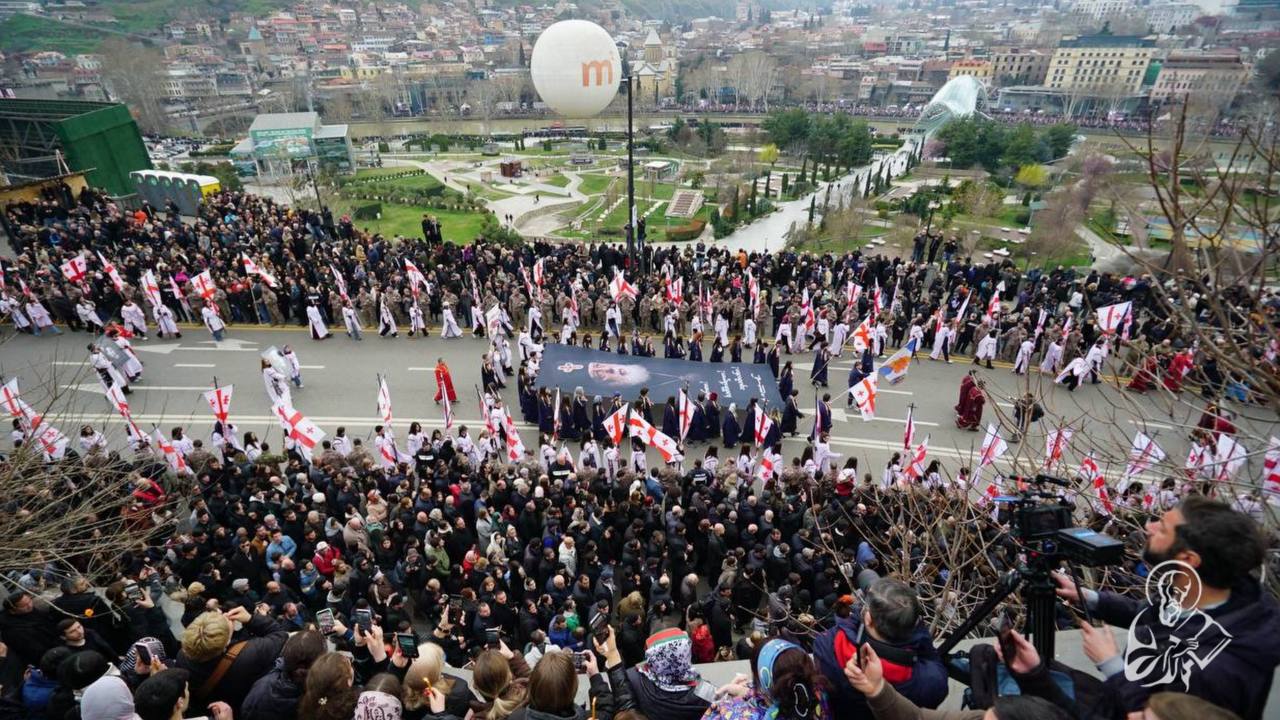 Похороны Патриарха Илии: онлайн-трансляция фото 3