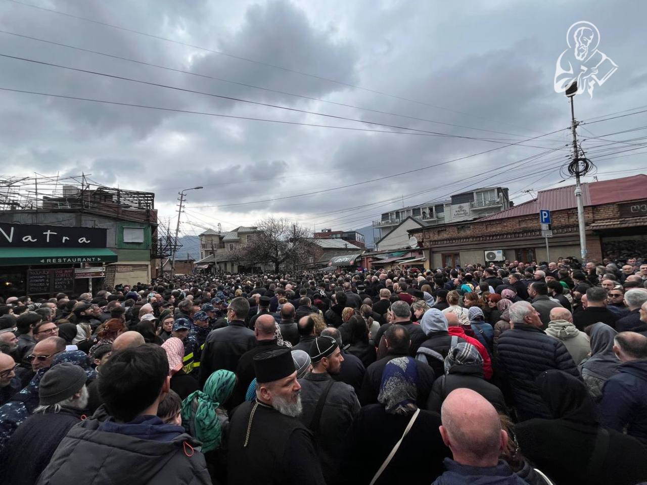 Похороны Патриарха Илии: онлайн-трансляция фото 6